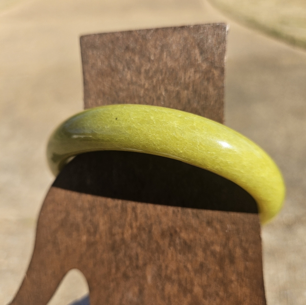 Xiuyan Jade Hard Bangle